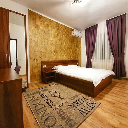 Vily Luxury Rooms Focsani Ngoại thất bức ảnh